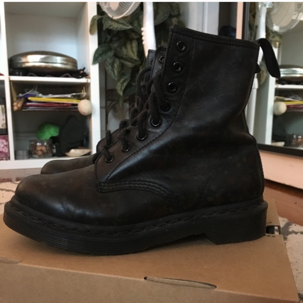 - Doc martens